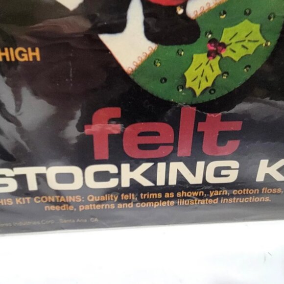 Vintage Titan Needlecraft Felt Stocking Kit Sequin Santa - Picture 3 of 4